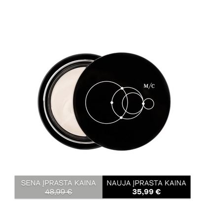 Valomoji ir drėkinamoji veido kaukė